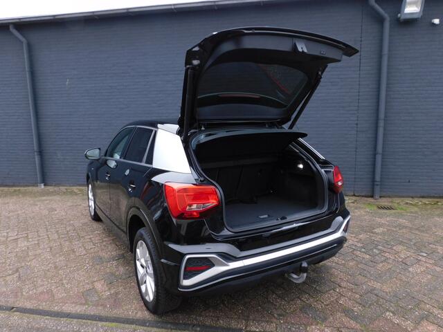 Audi Q2 35 TFSI S Edition TOPSTAAT! CARPLAY/ANDROID! STOELVERWARMING! ALL SEASONS! TREKHAAK!