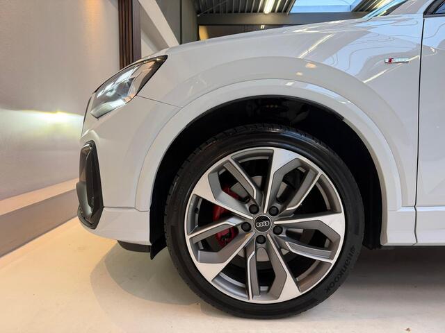Audi Q2 35 TFSI S Edition Pano|B&O|3x Sline|Keyless|Camera|Matrix|