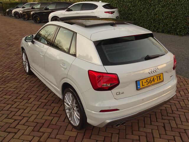 Audi Q2 40 TFSI quattro S-Line | Pano | 3x S-Line | Leer | Donkere hemel | Stoelverw | NAV