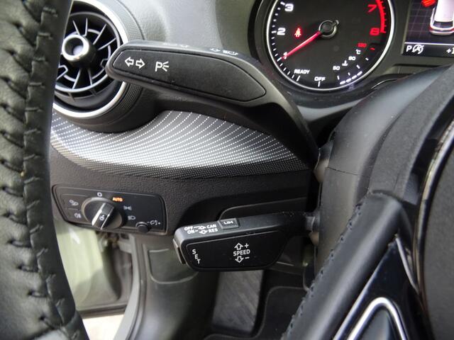 Audi Q2 1.0 TFSI Sport Edition * S-LINE * 19 INCH !!