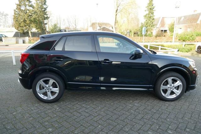 Audi Q2 35 TFSI S EDITION AUTOMAAT 150 PK NL-AUTO / CAMERA