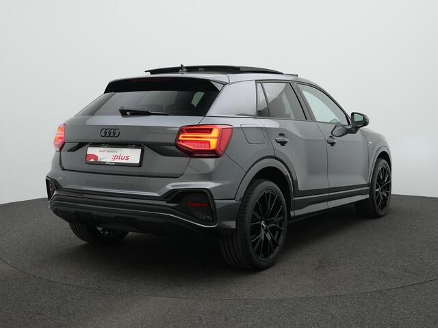 Audi Q2 35 TFSI 150 pk S-tronic S Edition / S-Line | Panoramadak | Matrix LED | Achteruitrijcamera | Stoelverwarming
