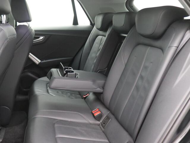 Audi Q2 35 TFSI S Edition 150PK DSG Trekhaak, Elektr. Achterklep, Achteruitrijcamera, Adaptieve Cruise Control, 17" LM Velgen, Navi, Clima