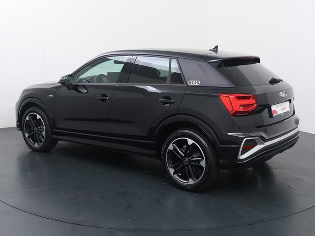 Audi Q2 35 TFSI S Edition | 150 PK | Automaat | Trekhaak | Matrix LED koplampen | 18" LM velgen | S line | Sonos|