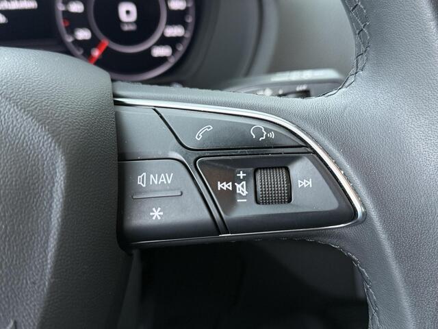 Audi Q2 35 TFSI Edition one | 150 PK | Automaat | Trekhaak | Achteruitrijcamera | Matrix Led koplampen | Adaptive cruise control |