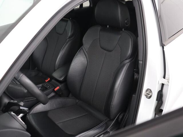Audi Q2 35 TFSI S Edition | Leder | Automaat | Cruise Control | Navigatie | Trekhaak afneemaar | LED | DAB | Bleutooth