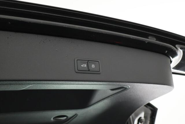 Audi Q2 35 TFSI 150pk S-Line Trekhaak Camera Leder Keyless Stoelverwarming Virtual Cockpit Navigatie