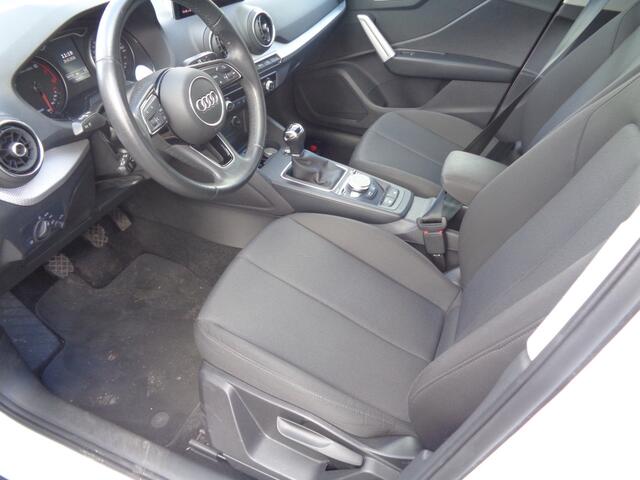 Audi Q2 30 TFSI Pro Line Ecc, Cruise, controle, Carplay/android, Afneembare trekhaak