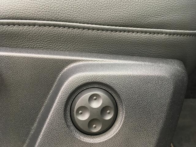 Audi Q2 35 TFSI S-line Matrix B&O Standverwarming