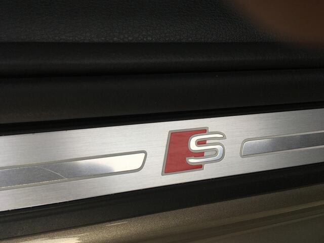 Audi Q2 35 TFSI S-line Matrix B&O Standverwarming