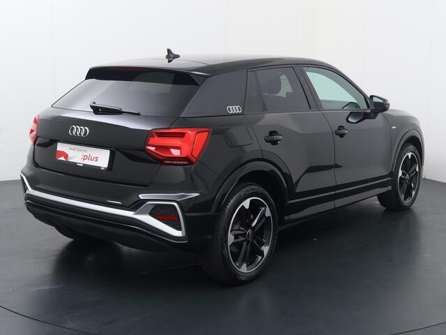 Audi Q2 35 TFSI S Edition | 150 PK | Automaat | Trekhaak | Matrix LED koplampen | 18" LM velgen | S line | Sonos|