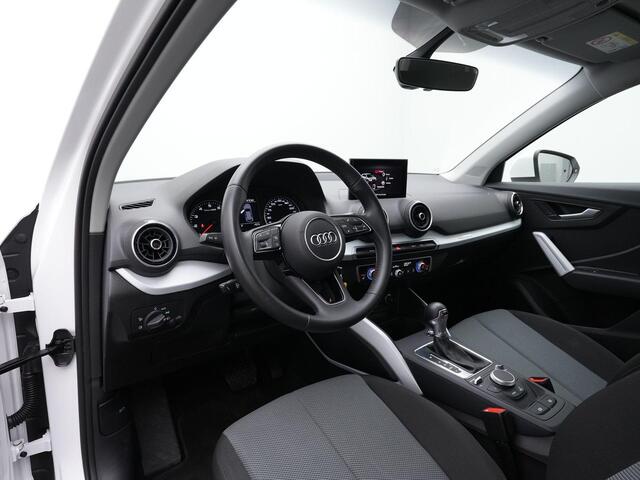 Audi Q2 35 TFSI 150 pk S-tronic S-Line | Trekhaak | Achteruitrijcamera | Stoelverwarming | Navigatie