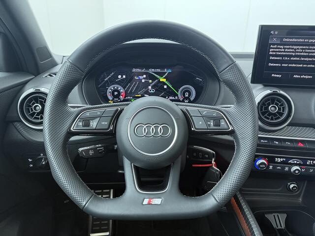 Audi Q2 35 TFSI S Edition | 150 PK | Automaat | Panoramadak | Stoelverwarming | Trekhaak |