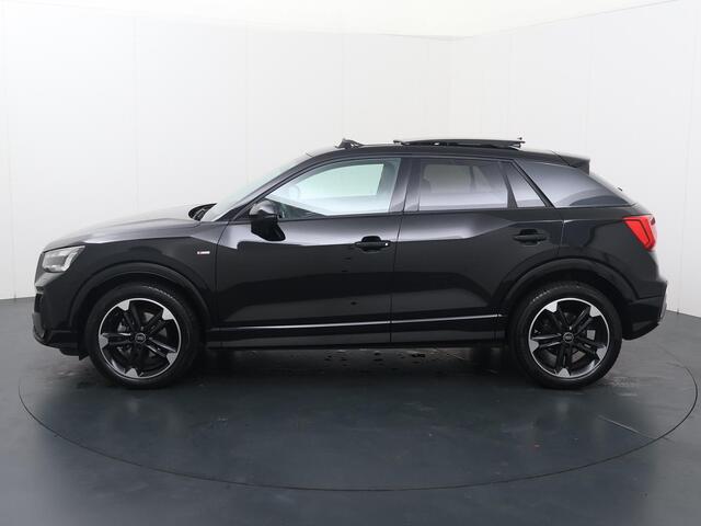 Audi Q2 35 TFSI S Edition | 150 PK | Automaat | Panoramadak | Adaptive Cruisecontrol | Stoelverwarming | Trekhaak |