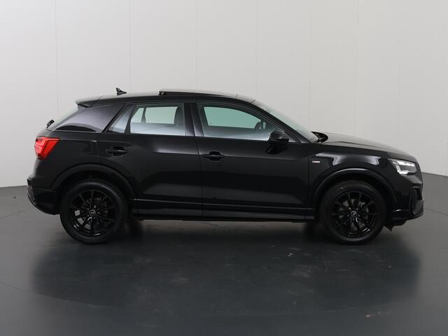 Audi Q2 35 TFSI S Edition | 2x S-Line | Panoramadak | Black-Pack | Virtual Cockpit | Navigatie | Stoelverwarming | Adaptieve Cruise Control | Matrix LED |