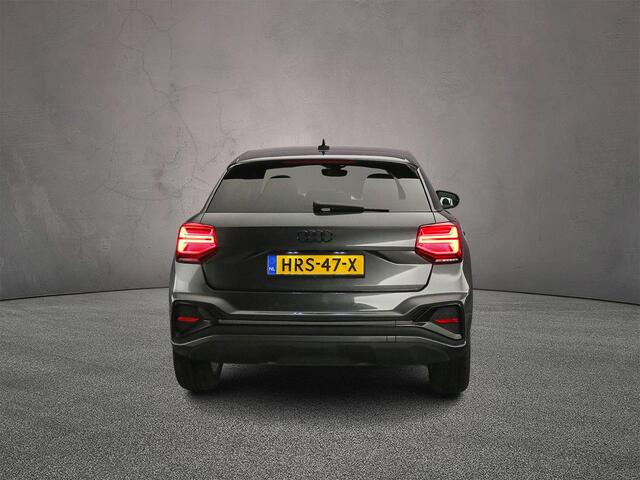 Audi Q2 35 TFSI S Edition | Apple/Android Play | Adpative Cruise | Camera | Matrix LED | Sfeerverlichting | Comfort-pakket plus | Assistentie pakket Parking |