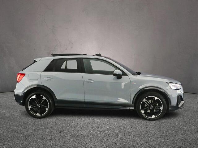 Audi Q2 35 TFSI S Edition | Panoramadak | Navigatie | Achteruitrijcamera | Adaptive cruise control | LED matrix koplampen