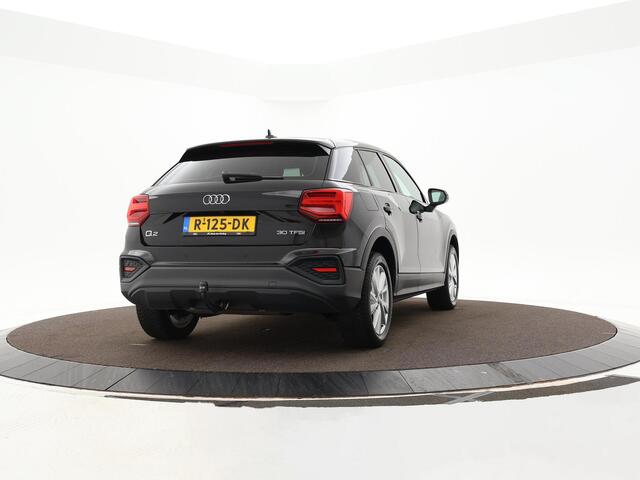 Audi Q2 30 TFSI 110pk Advanced edition · Camera · P-Sensoren · Navigatie · Stoelverwarming · 17'' Inch ·