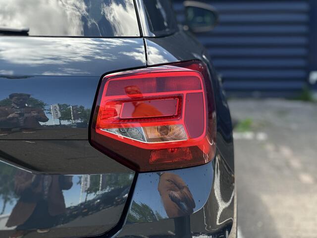 Audi Q2 35 TFSI S Edition | Trekhaak | Climate Control | Cruise Control | Stoelverwarming | Lichtmetalen velgen | Parkeersensoren | Apple Carplay/Android Auto | Navigatie | Elektrische kofferklep | Matrix LED |