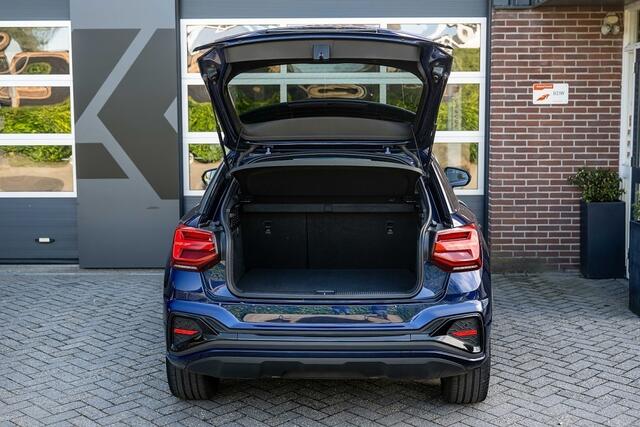 Audi Q2 35 TFSI S Edition | Panorama | Matrix | Virtual Cockpit | ACC | Camera | NL-Auto | NAP | 19' Inch |