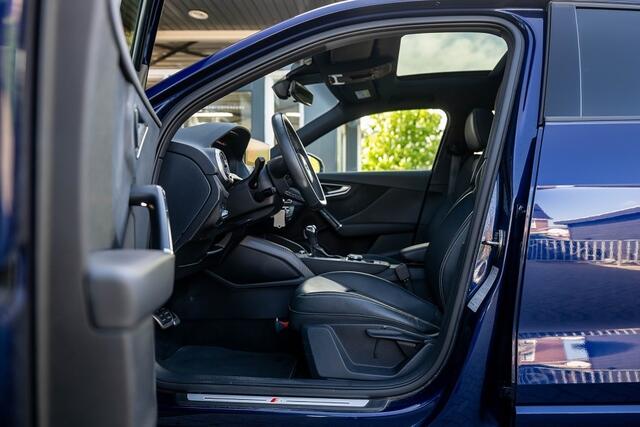 Audi Q2 35 TFSI S Edition | Panorama | Matrix | Virtual Cockpit | ACC | Camera | NL-Auto | NAP | 19' Inch |