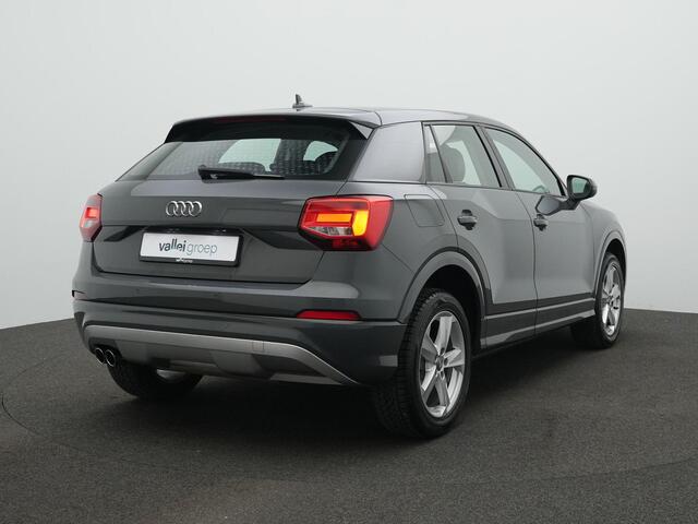 Audi Q2 1.4 TFSI 150 pk S-tronic CoD Ambition | Leder | Stoelverwarming | Navigatie