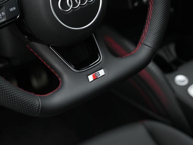 Audi Q2 35 TFSI 150 pk S-tronic S-Line | Trekhaak | Leder | Matrix LED | Achteruitrijcamera | Stoelverwarming