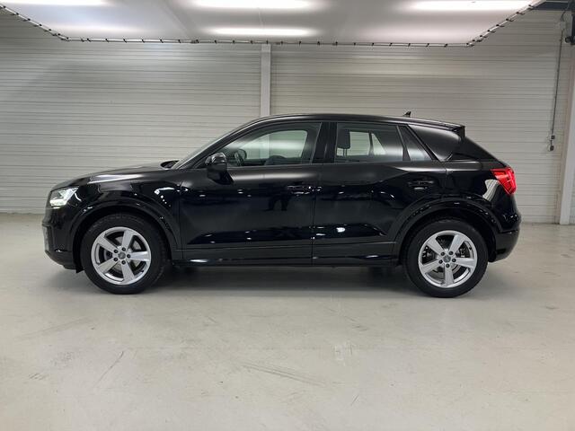 Audi Q2 30 TFSI epic / Navigatie / Cruise Control / Climate Control / Stoelverwarming / Bluetooth / DAB Radio / LED Verlichting /