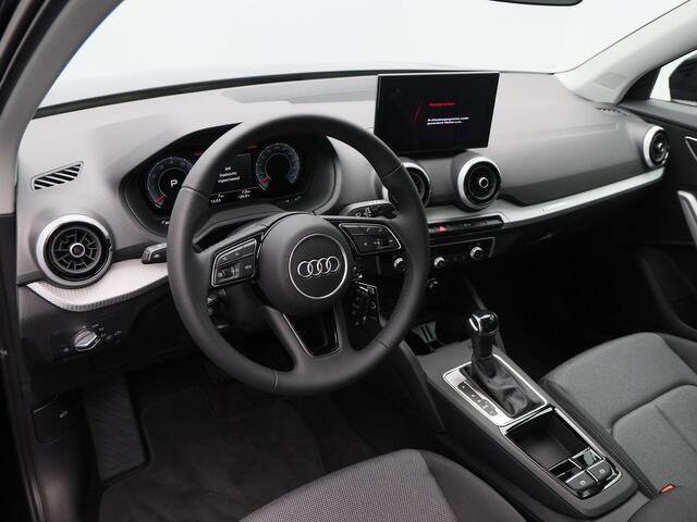 Audi Q2 Advanced Edition | Parkeer sensoren | Achteruitrijcamera | Apple carplay/Android auto | 17 inch |