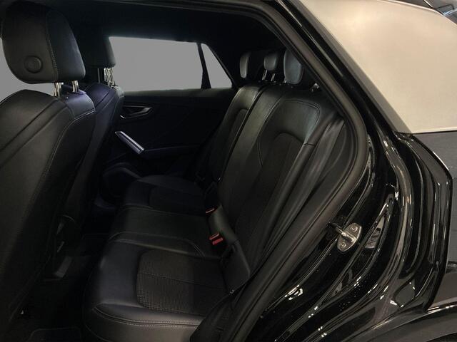 Audi Q2 35 TFSI 150pk S-Tronic S Edition · Camera · Matrix LED · Apple/Android Car Play · ACC · Stoelverwarming · Verkeersbord Detectie · Virtual Cockpit ·