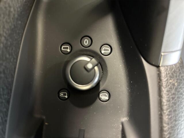 Audi Q2 35 TFSI 150pk S-Tronic S Edition · Camera · Matrix LED · Apple/Android Car Play · ACC · Stoelverwarming · Verkeersbord Detectie · Virtual Cockpit ·