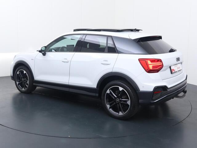 Audi Q2 35 TFSI S Edition | 150 PK | Automaat | Trekhaak | Panoramadak | Adaptive Cruisecontrol | Stoelverwarming |