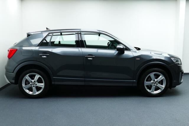 Audi Q2 30 TFSI Sport S-Line. Led Koplampen, Navi, Clima, Cruise, Half Leer, 17"LM Velgen