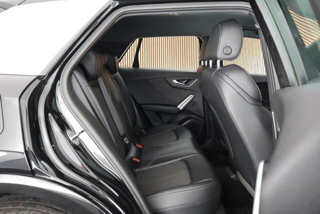 Audi Q2 35 TFSI 150pk S-Tronic S Edition Virtual Cockpit Stoelverwarming Camera 2x S-Line