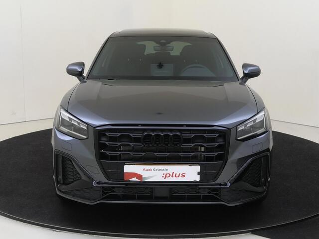 Audi Q2 35 TFSI S Edition | LED matrix verlichting | Acteruirijcamera | CarPlay | Sfeerverlichting | Panoramadak | 19 inch LMV | Adaptieve cruise control |
