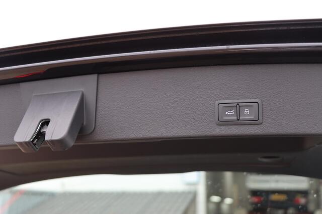 Audi Q2 35 TFSI Advanced Edition Black Style 150pk