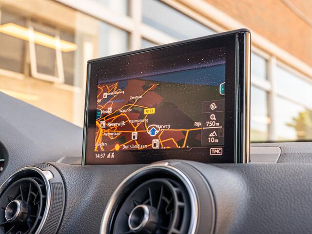 Audi Q2 40 TFSI quattro Design Pro Line Plus PANO STOELVERW 18 INCH S-LINE INTERIEUR