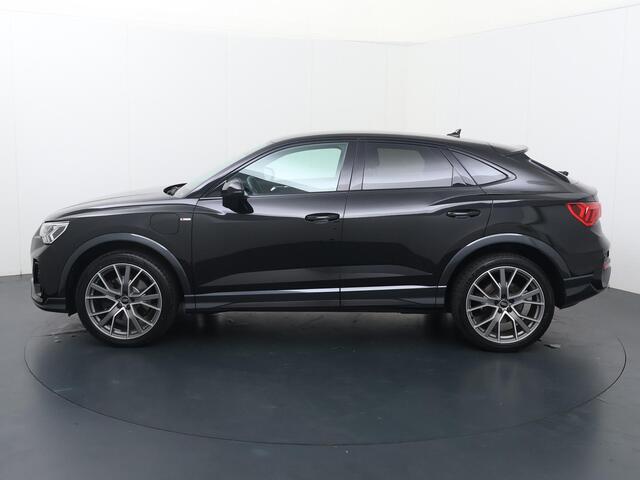 Audi Q3 Sportback 45 TFSI e S Edition | 245 PK | SoH 89% | Navigatiesysteem | Achteruitrijcamera | Voorstoelen verwarmd |