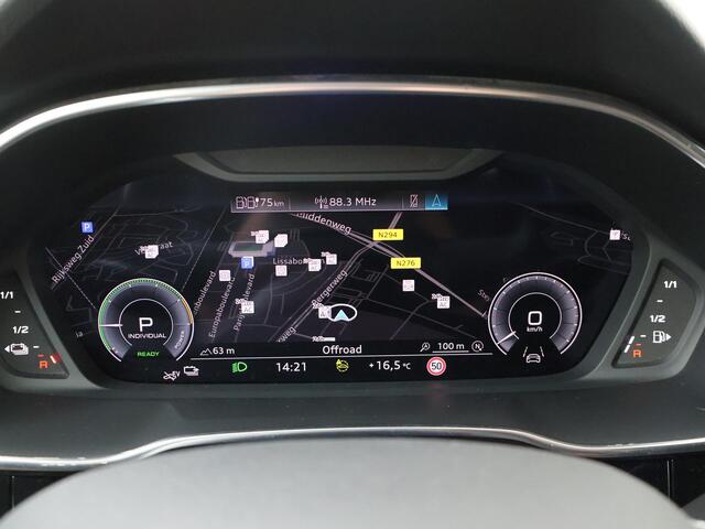 Audi Q3 Sportback 45 TFSI e S Edition | 245 PK | SoH 89% | Navigatiesysteem | Achteruitrijcamera | Voorstoelen verwarmd |