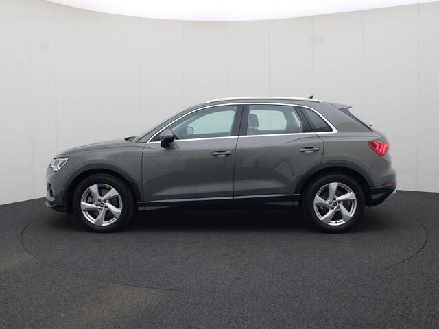 Audi Q3 40 TFSI/190PK S-tronic quattro · Apple Car Play · Drive select ·Parkeersensoren · Navigatie ·