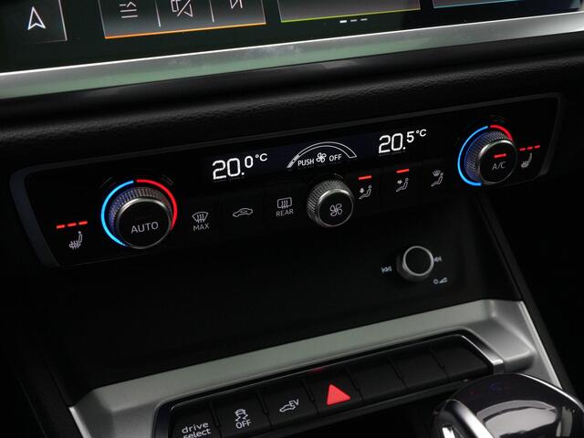 Audi Q3 45 TFSI e 245 pk S-tronic Advanced edition | Panoramadak | Trekhaak | Stoelverwarming | MMI navigatie plus | | DAB | Adaptive Cruise | Lane Assist | Audi pre sense front | LED-koplampen | 17 inch