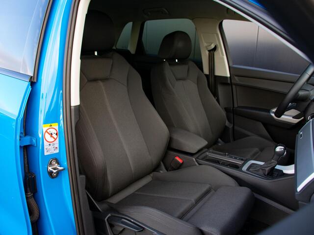 Audi Q3 45 TFSI e S edition | Stoelverwarming | Virtual cockpit | Turboblauw