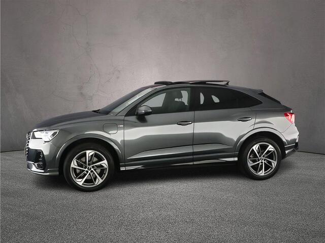 Audi Q3 Sportback 45 TFSI e S Edition | Pano | Full-Led | Cruise | Camera | Optiek zwart | Ambient lighting | Carplay |