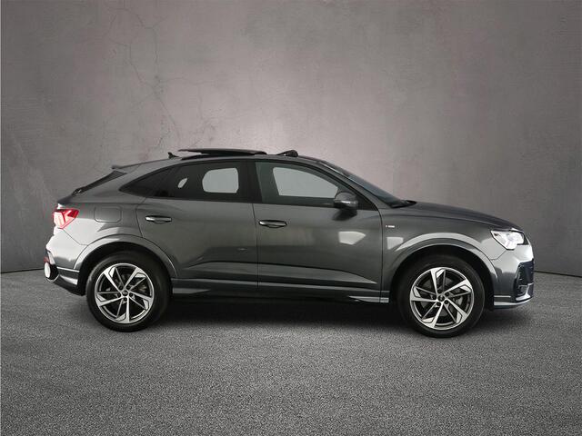 Audi Q3 Sportback 45 TFSI e S Edition | Pano | Full-Led | Cruise | Camera | Optiek zwart | Ambient lighting | Carplay |