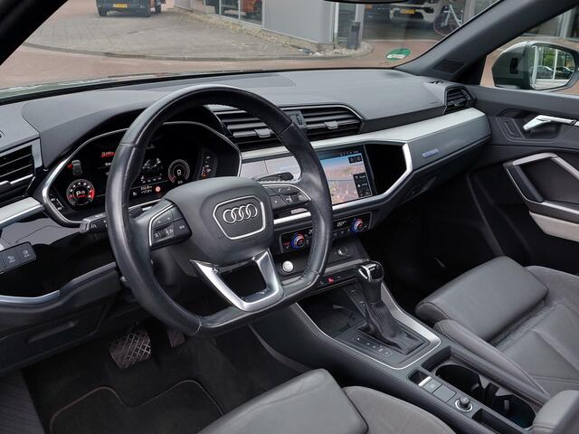 Audi Q3 40 TFSI 190pk Quattro Edition One | Navi | Cruise | Led Matrix | Leder+Stoelverwarming | Panorama Schuifdak | Keyless Entry | Dodehoek+Rijstrooksensor | Pdc+Assist+Camera | 21''lm | Trekhaak