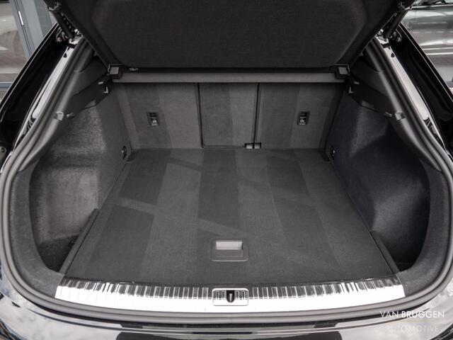 Audi Q3 Sportback 35 TFSI S-Line Pano Trekhaak Camera Keyless ACC BTW