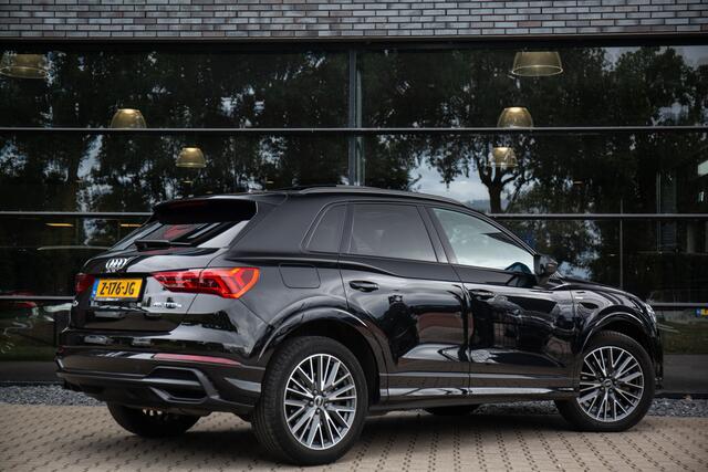 Audi Q3 45 TFSI e S edition , Pano dak, Adap. cruise, Carplay,