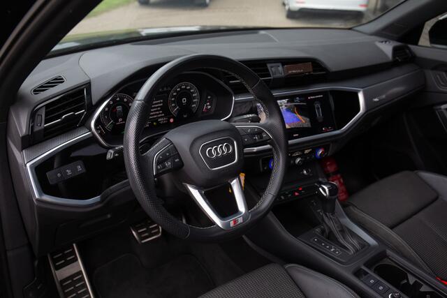 Audi Q3 45 TFSI e S edition , Pano dak, Adap. cruise, Carplay,