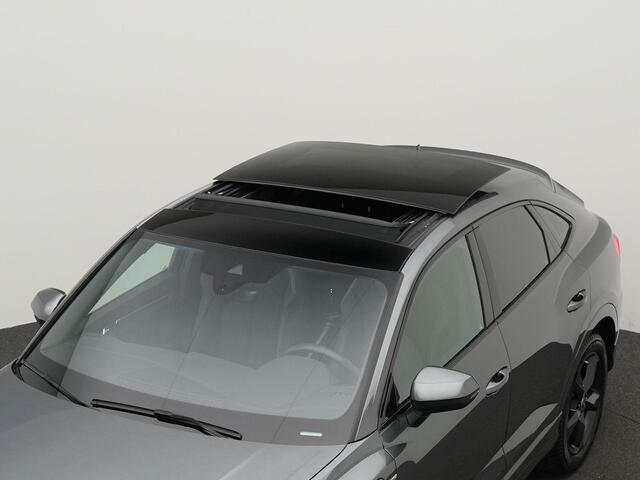 Audi Q3 Sportback 45 TFSI e 245 pk S-tronic S Edition | Panoramadak | Stoelverwarming | Cruise control | Side assist | Sportstoelen | 19 inch