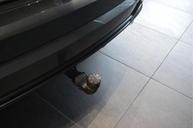 Audi Q3 45 TFSI e 3X S-LINE Black Style navi cruise 20 inch 245 pk !!